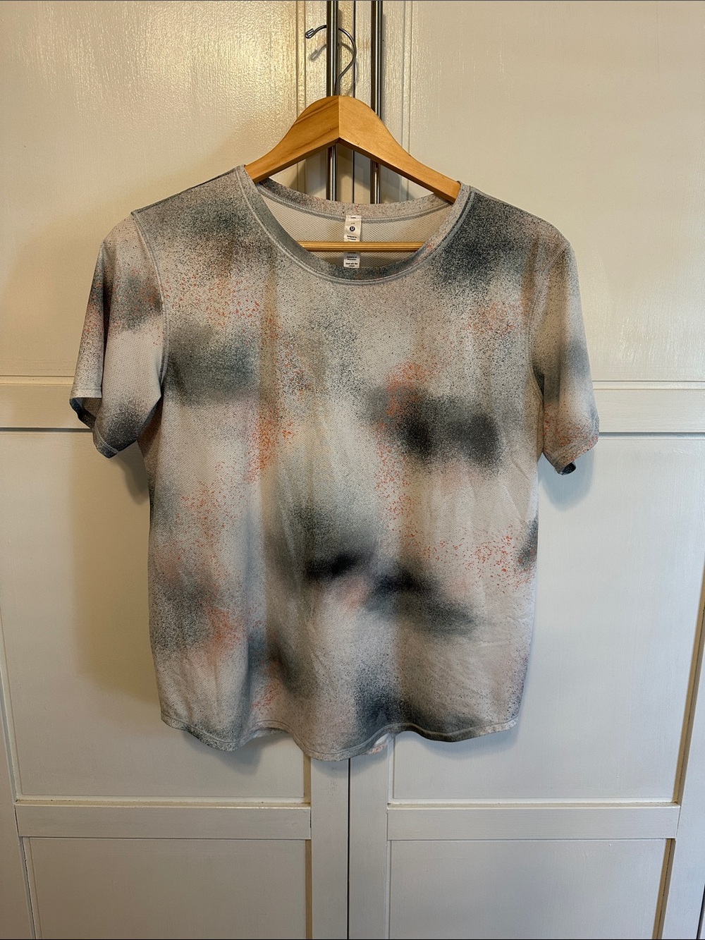 Lululemon High Neck Run And Train T-Shirt Short Sleeve womens Sz 10